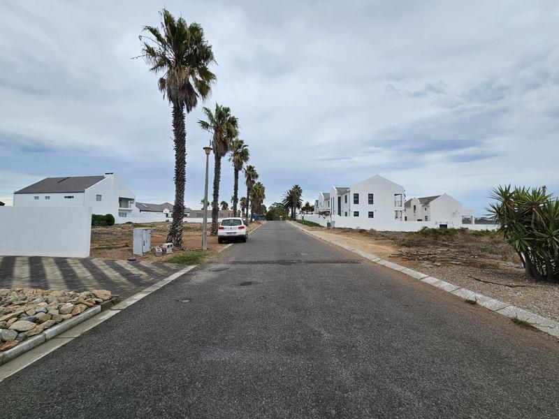 3 Bedroom Property for Sale in Golden Mile Western Cape